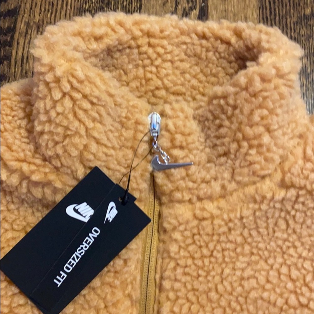 ⭐️HP NWT Nike Swoosh Oversized Teddy Sherpa Zip Up - Picture 11 of 16